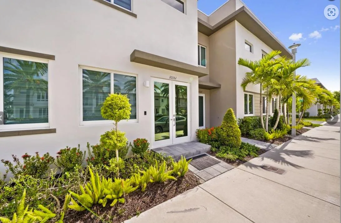 10351 NW 66th Street, Doral, FL 33178