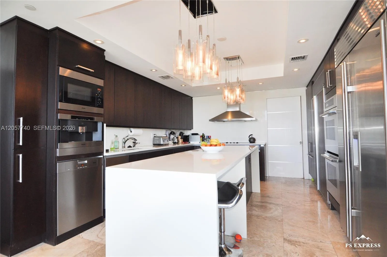 430 Grand Bay Dr # 708, Key Biscayne, FL 33149 photo 2