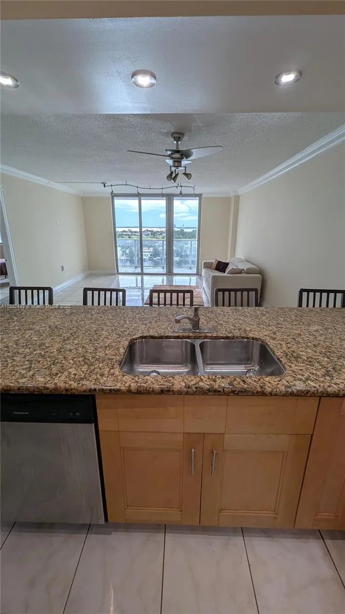 5701 Collins Ave # 1105, Miami Beach, FL 33140 photo 11
