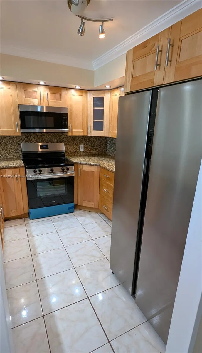 5701 Collins Ave # 1105, Miami Beach, FL 33140 photo 13