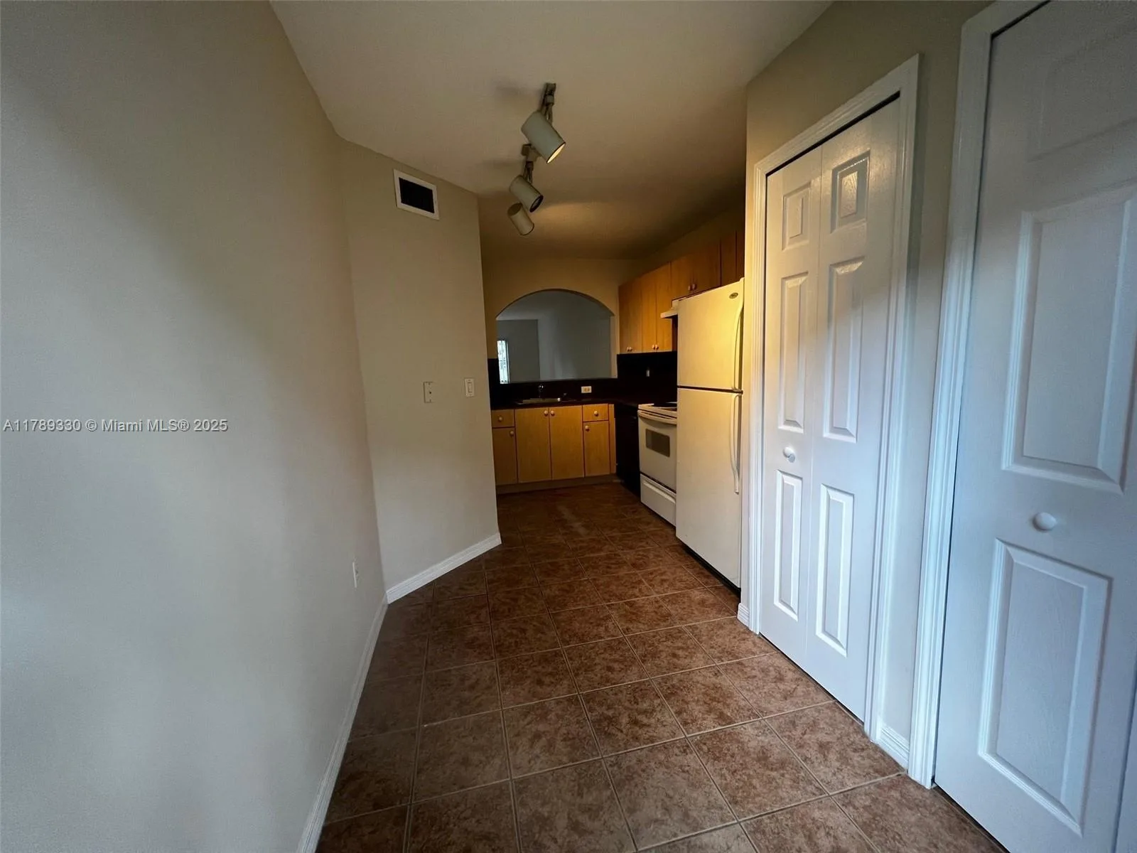 2911 SE 13th Ave # 102-49, Homestead, FL 33035 photo 5