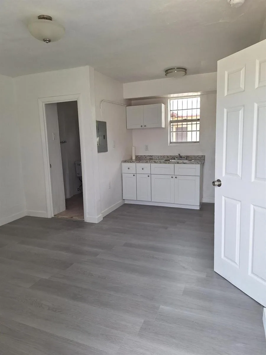 3007 NW 59th Street # 5, Miami, FL 33142