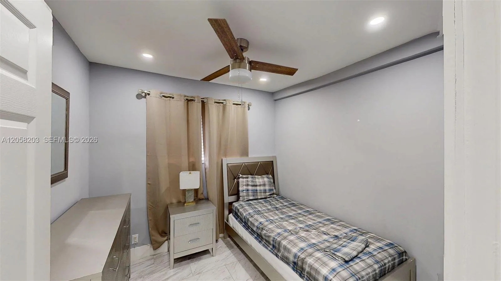 1904 SW 28th St, Fort Lauderdale, FL 33315 photo 9