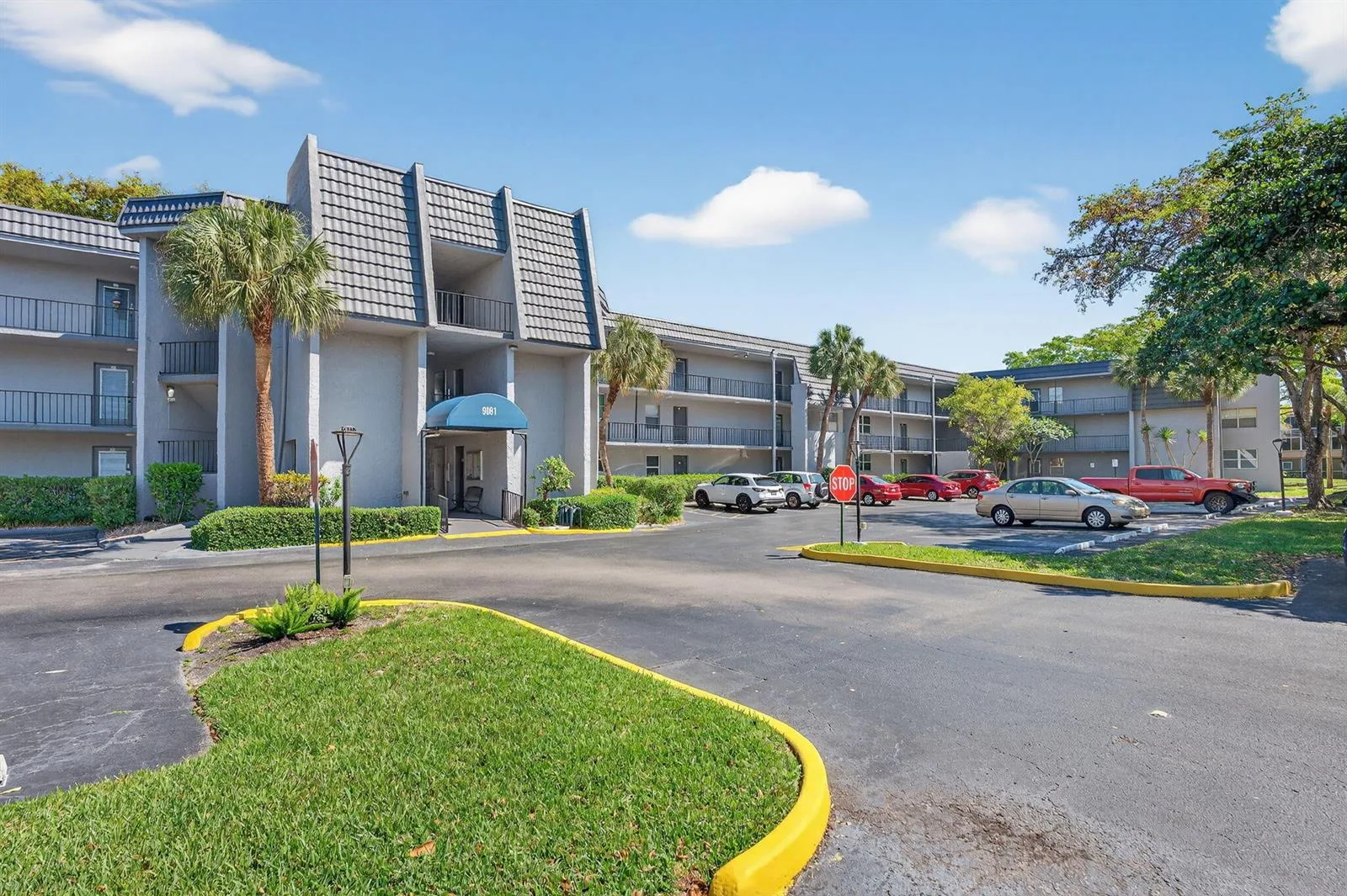 9081 Lime Bay Boulevard # 209, Tamarac, FL 33321