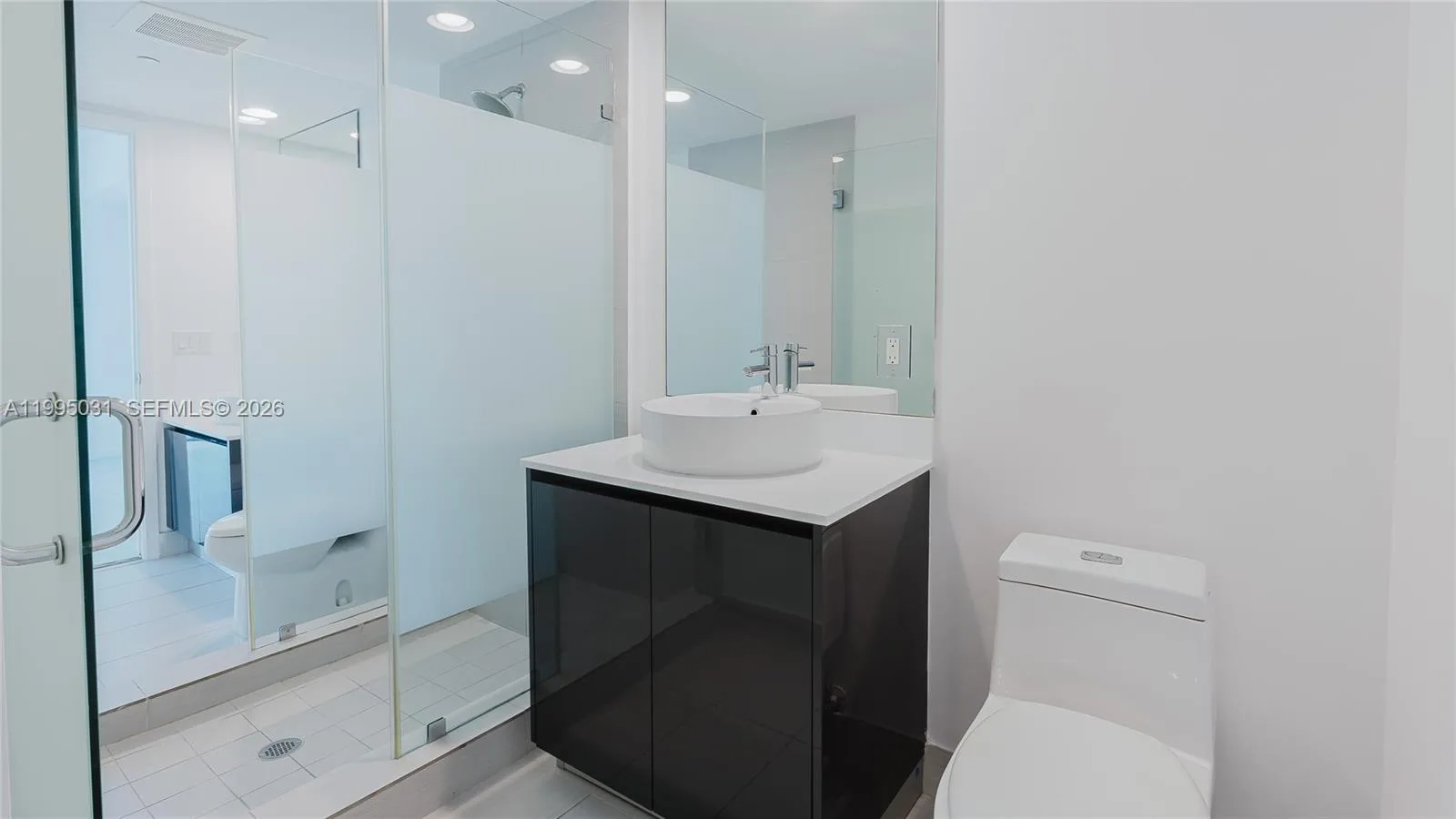 31 SE 6th St # 1906, Miami, FL 33131 photo 8