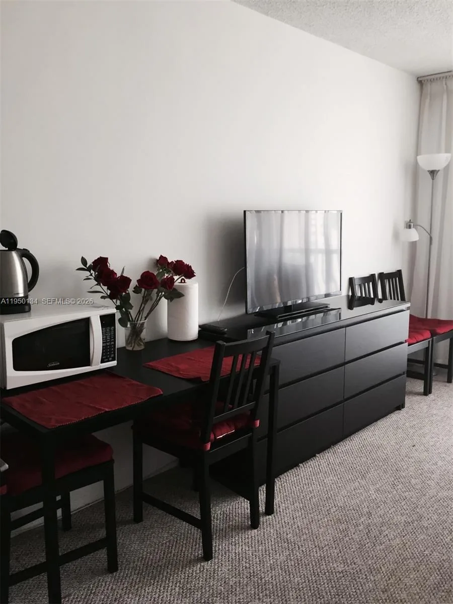 19201 Collins Ave # 1033, Sunny Isles Beach, FL 33160 photo 5