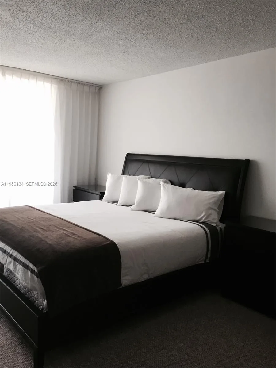 19201 Collins Ave # 1033, Sunny Isles Beach, FL 33160 photo 6