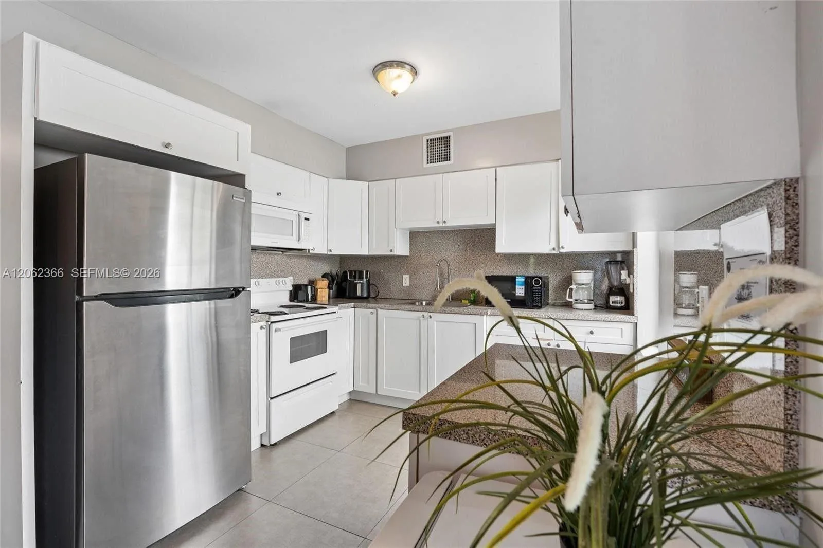 437 NE 69th St # 1, Miami, FL 33138 photo 3