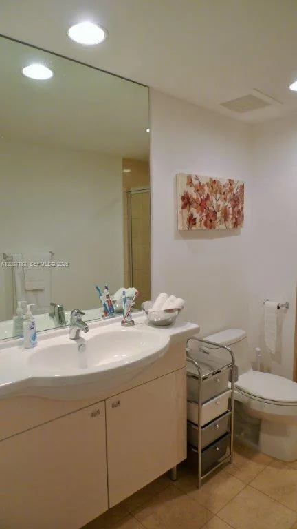 1830 S Ocean Dr # 1705, Hallandale Beach, FL 33009 photo 12