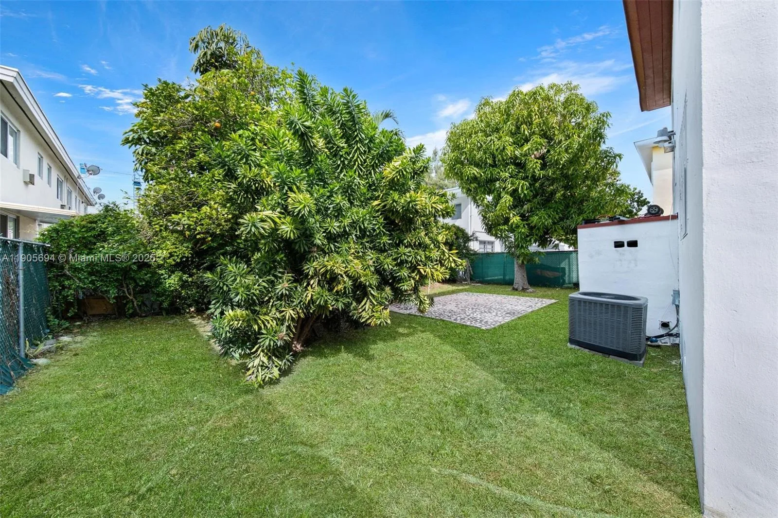 7712 Byron Ave # 2, Miami Beach, FL 33141 photo 4