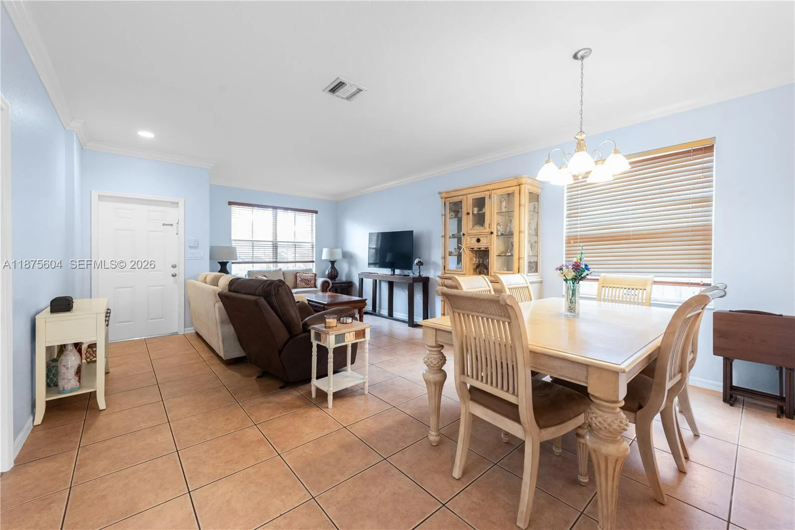 1316 SE 18th Ter, Homestead, FL 33035 photo 2