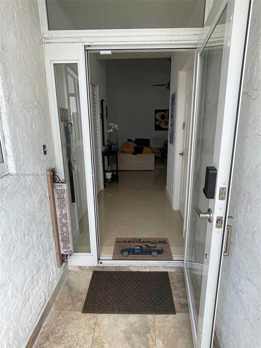 4920 SW 27th Avenue, Fort Lauderdale, FL 33312