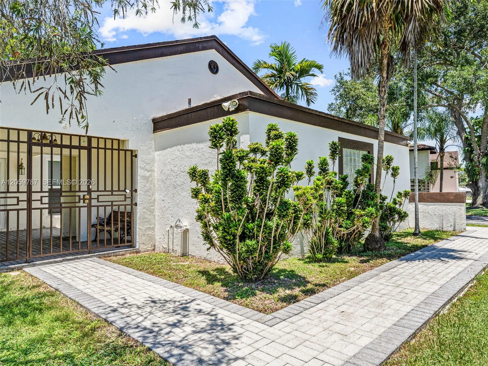 15491 SW 153rd St, Miami, FL 33187