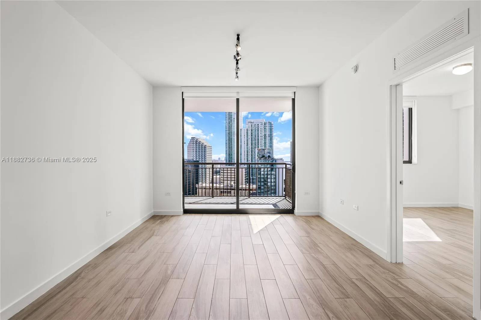 999 SW 1st Ave # 2208, Miami, FL 33130 photo 11