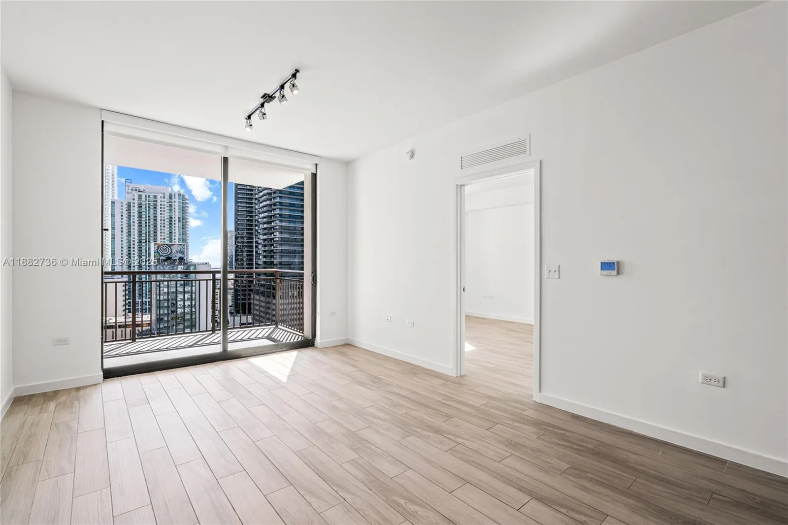 999 SW 1st Ave # 2208, Miami, FL 33130 photo 12