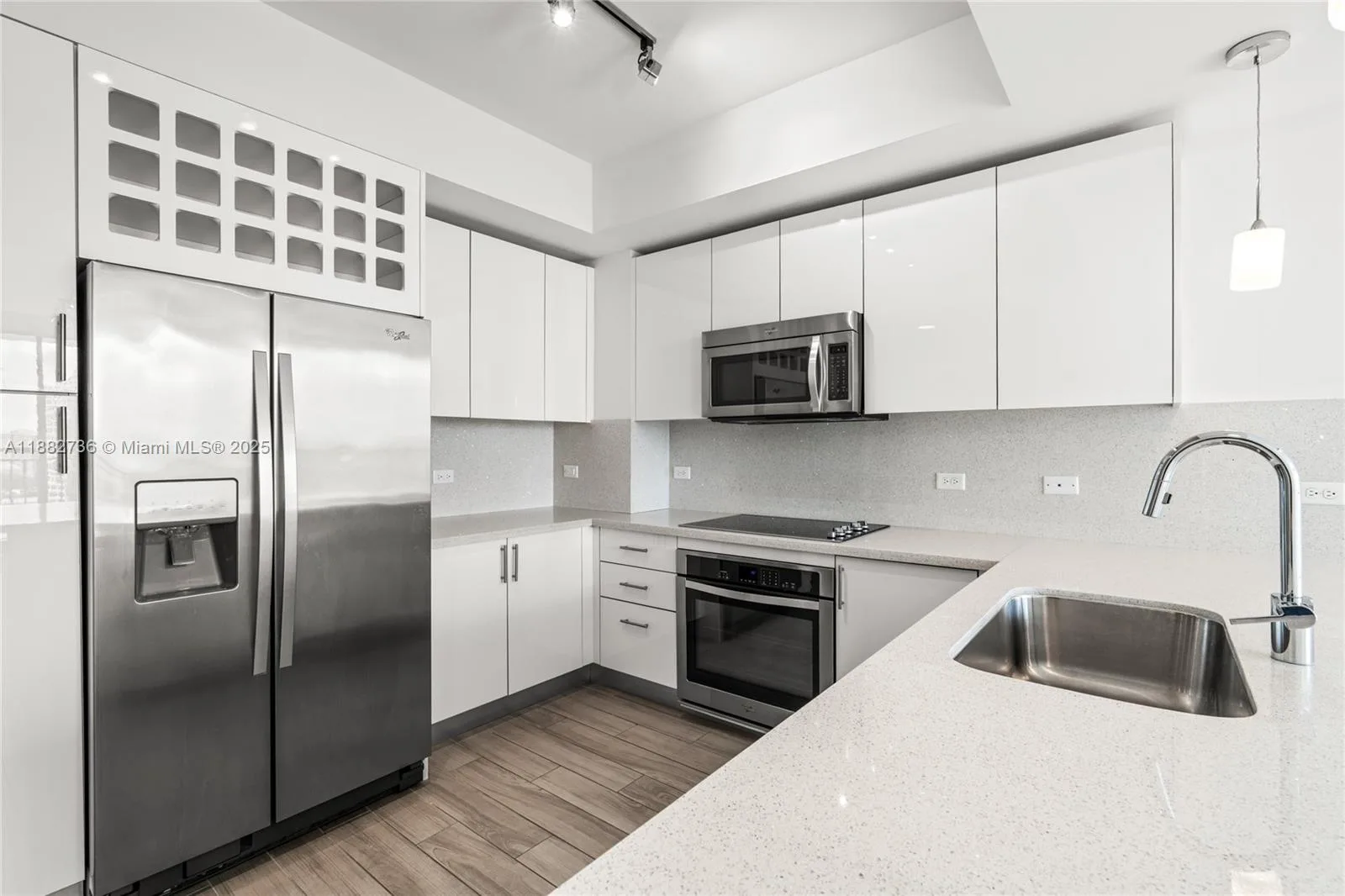 999 SW 1st Ave # 2208, Miami, FL 33130 photo 5