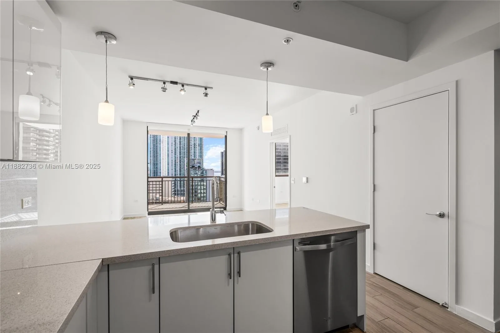 999 SW 1st Ave # 2208, Miami, FL 33130 photo 6
