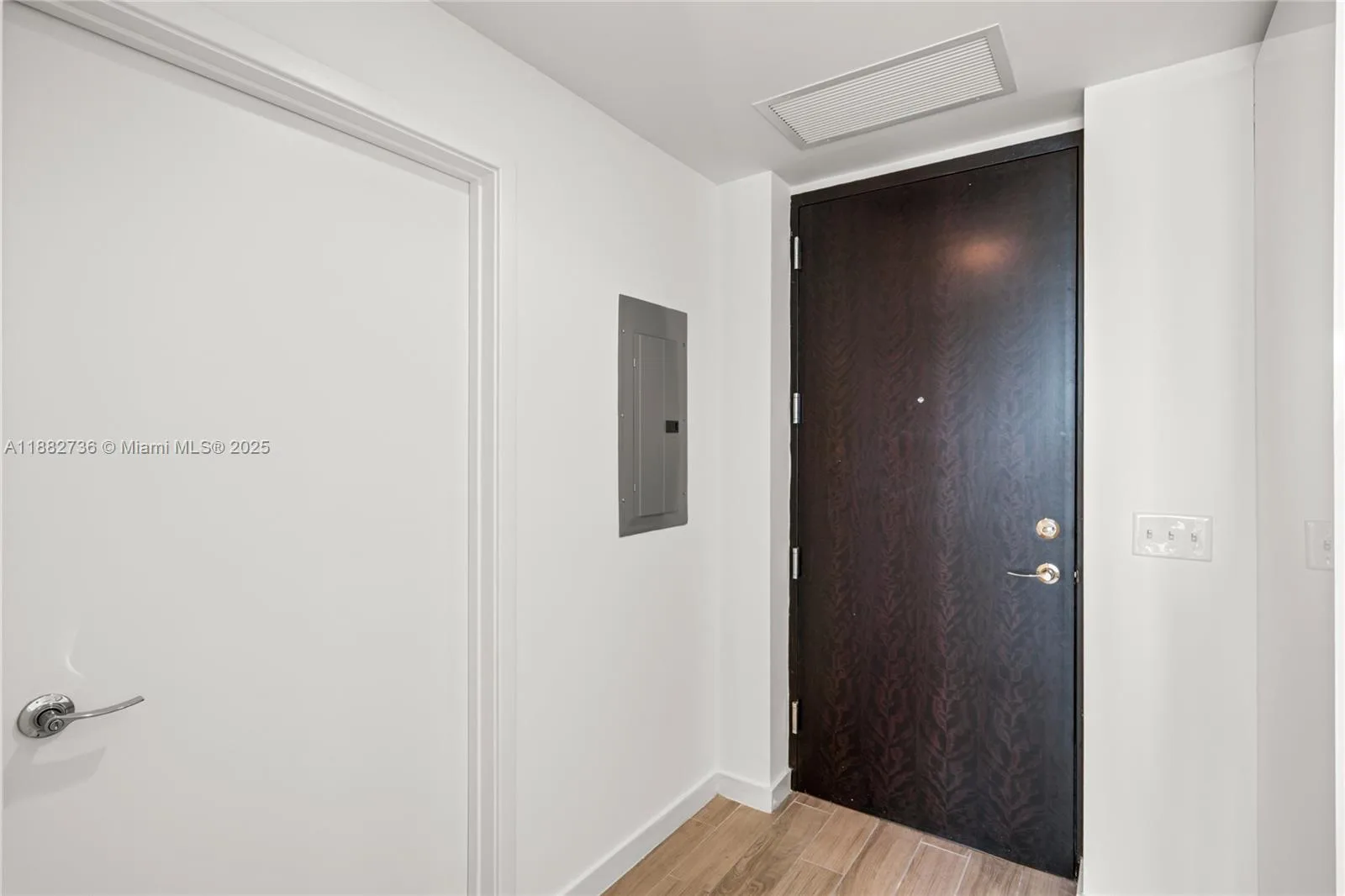 999 SW 1st Ave # 2208, Miami, FL 33130 photo 7