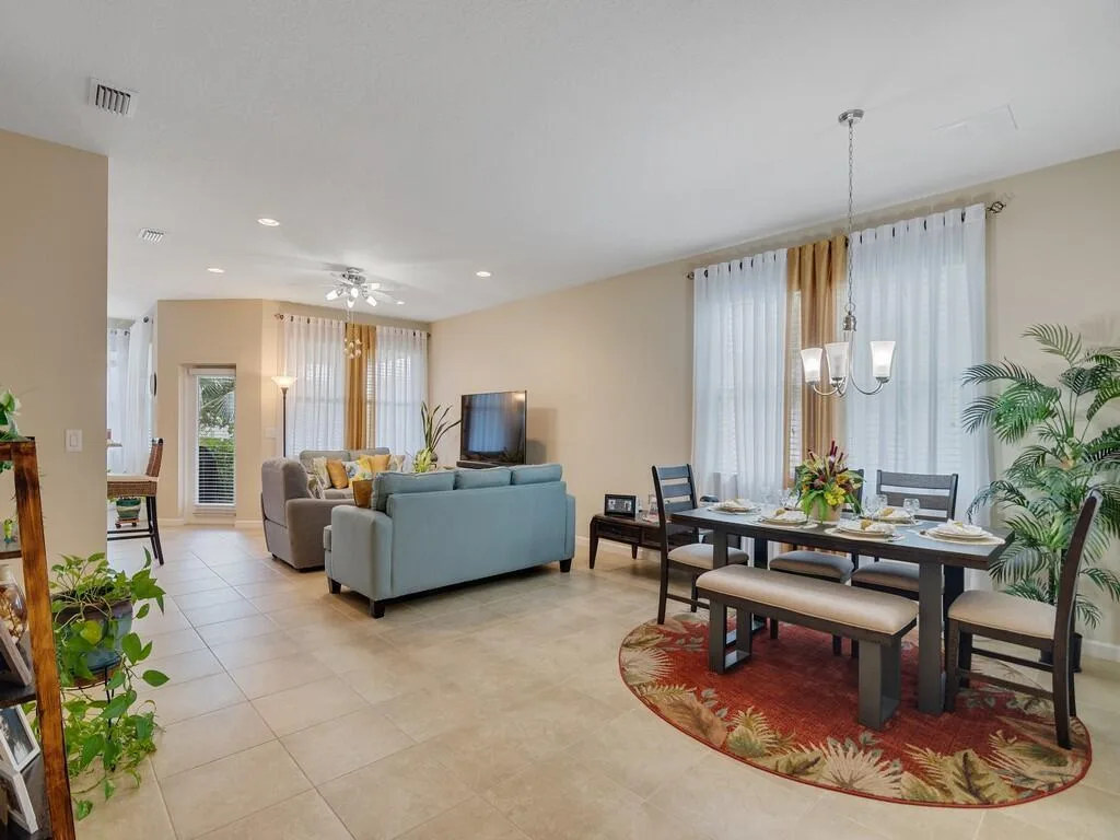 1425 Bunker Court, Vero Beach, FL 32966 photo 2