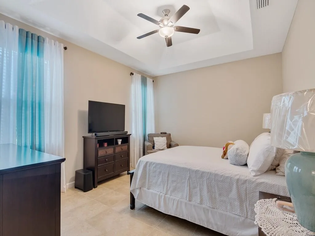 1425 Bunker Court, Vero Beach, FL 32966 photo 4