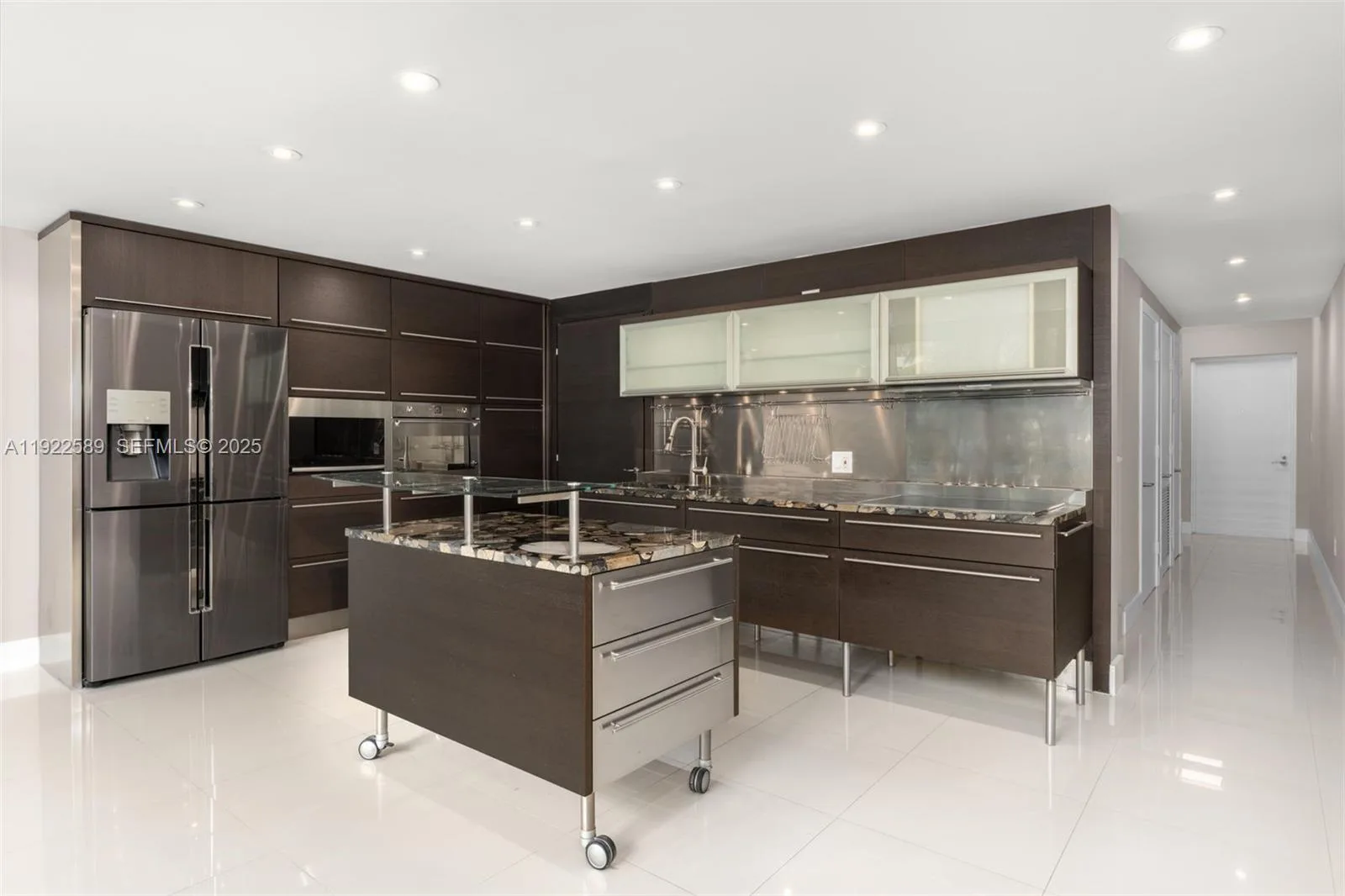 6000 Collins Ave # 330, Miami Beach, FL 33140 photo 5