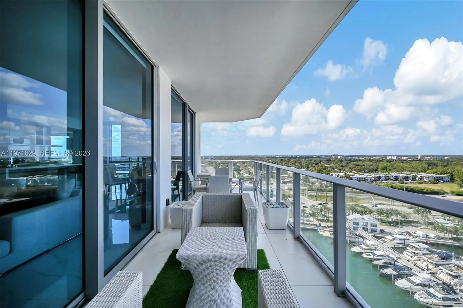 17111 Biscayne Blvd # 1701, North Miami Beach, FL 33160 photo 4