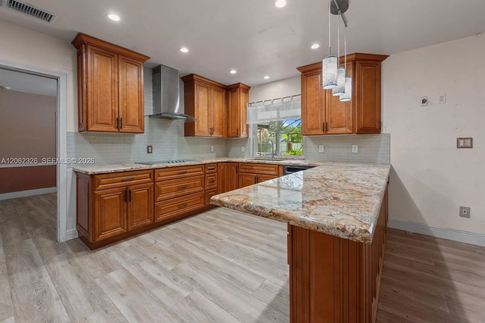 8331 SW 156th St, Palmetto Bay, FL 33157 photo 6