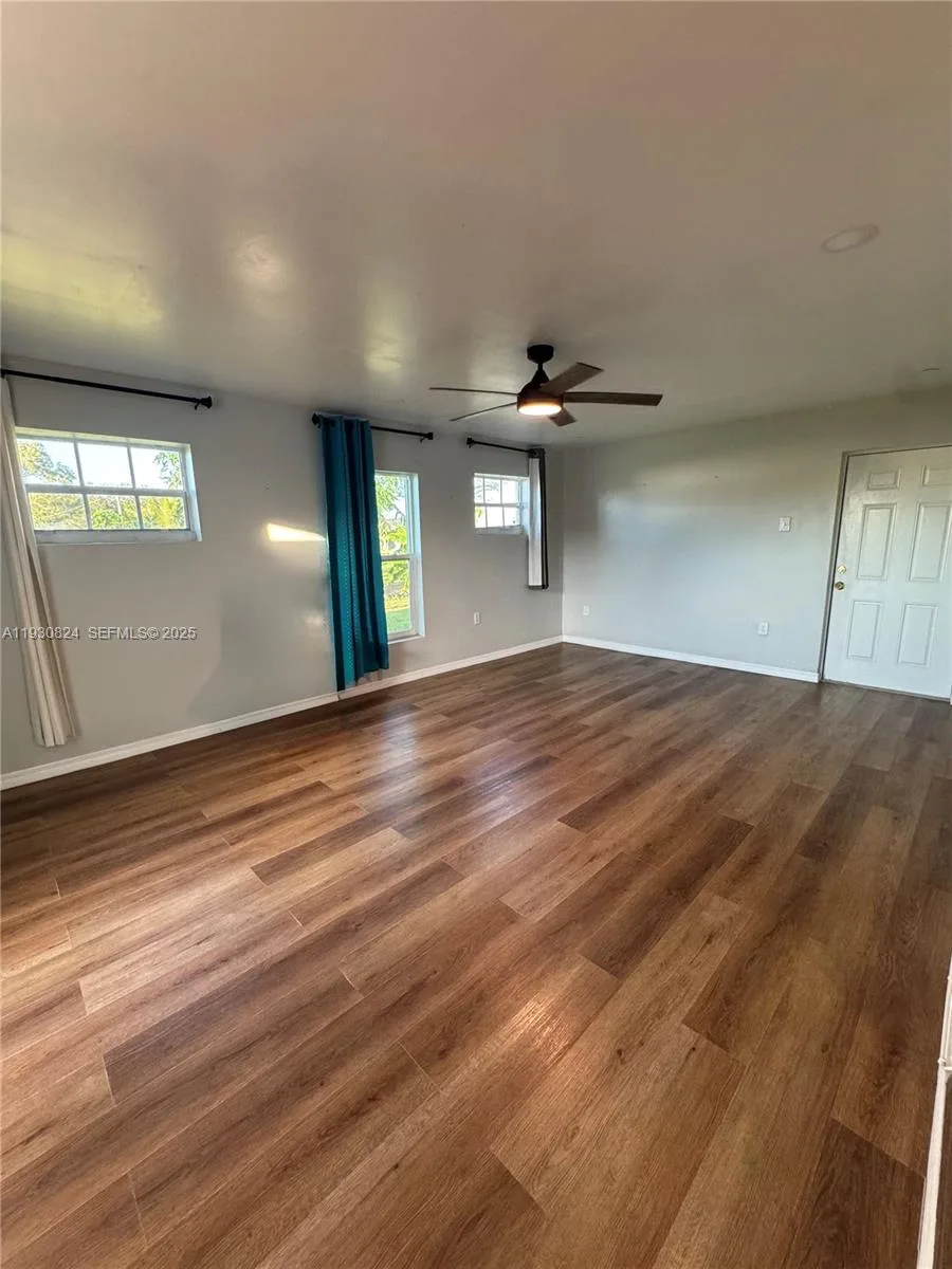 415 SE 4th St, South Bay, FL 33493 photo 12