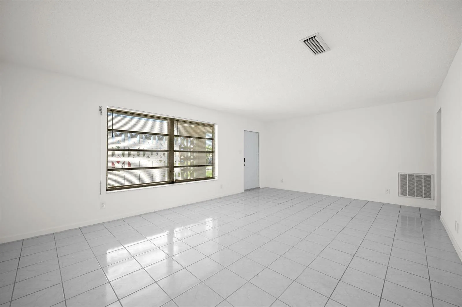 1550 NW 70th Terrace, Margate, FL 33063 photo 8