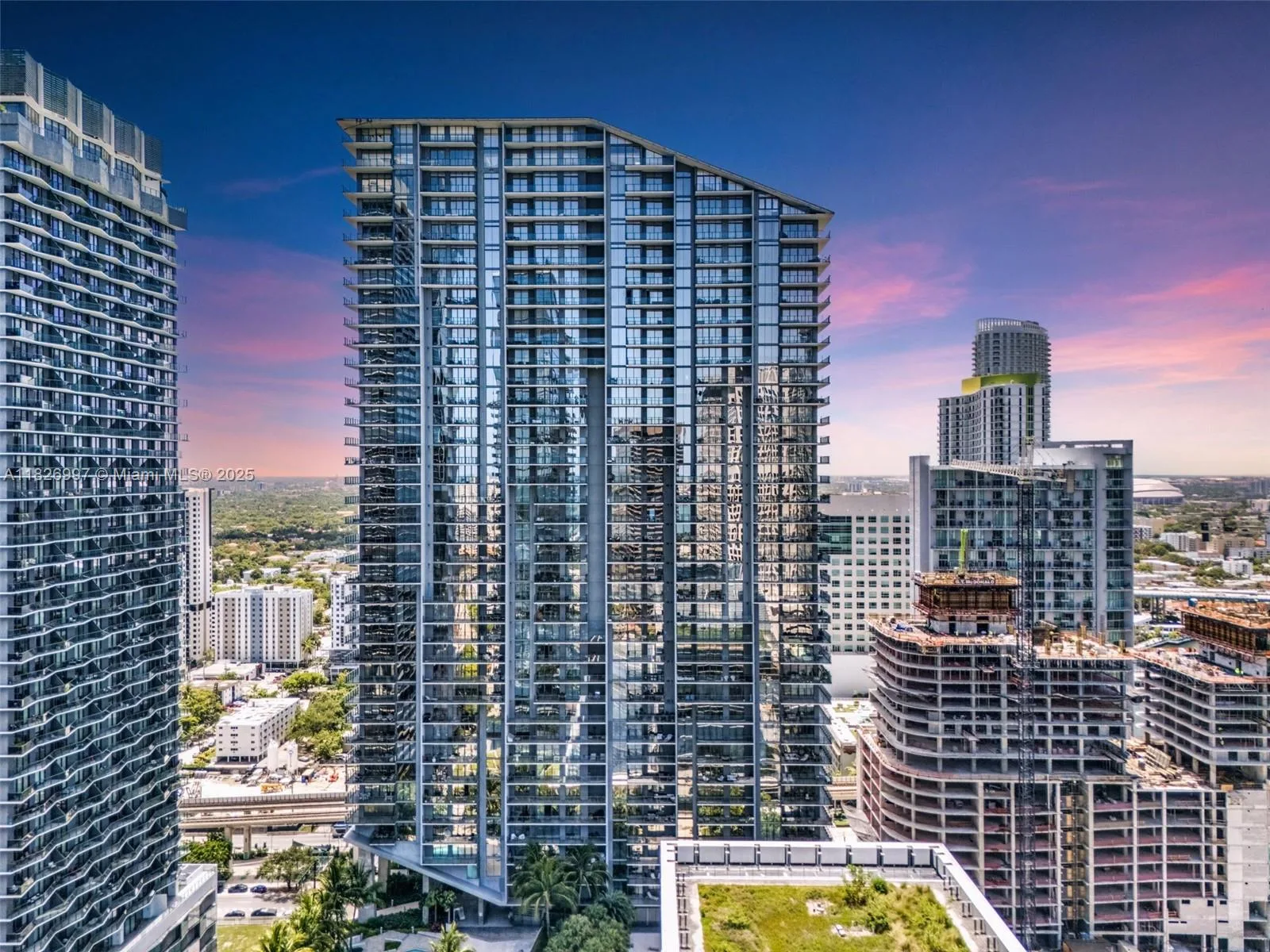 88 SW 7th St # 2107, Miami, FL 33130