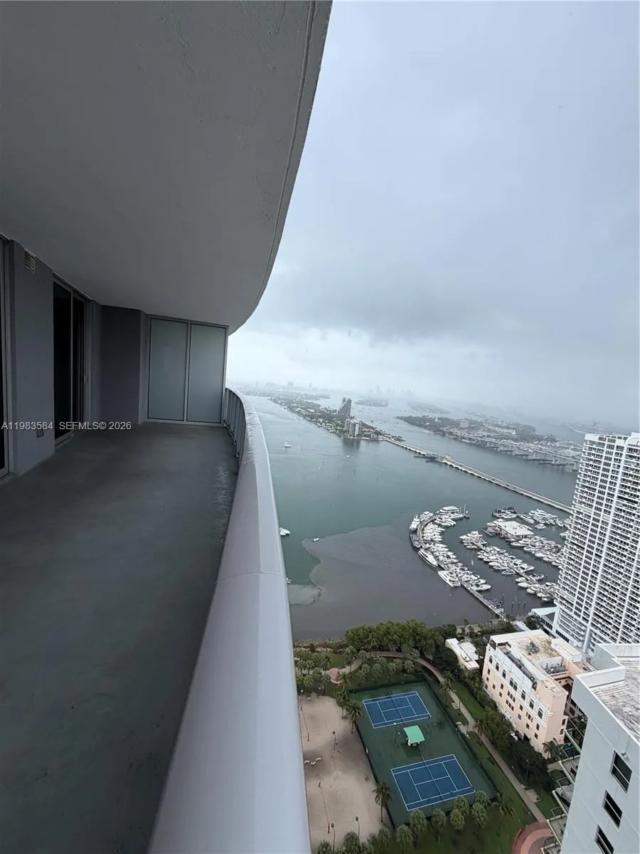 488 NE 18th St # 4110, Miami, FL 33132 photo 4