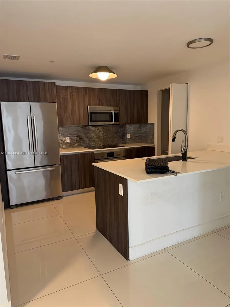 488 NE 18th St # 4110, Miami, FL 33132 photo 5