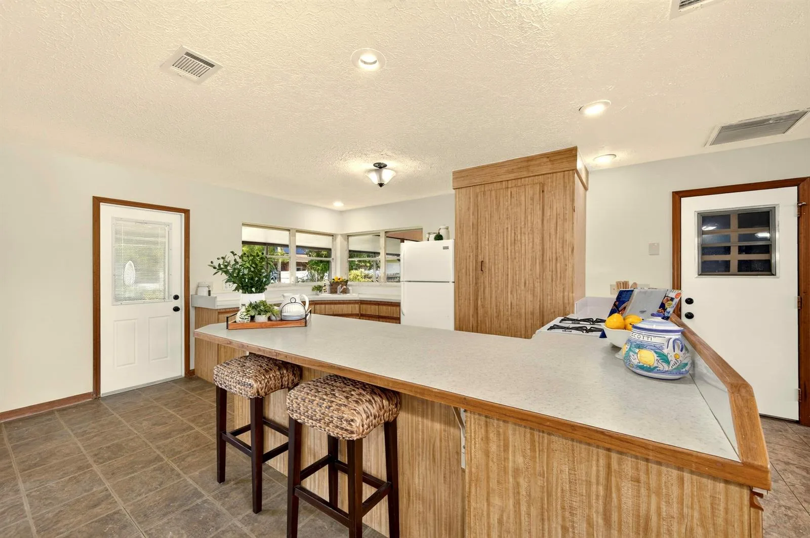 3330 SW Frankford Street, Port St. Lucie, FL 34953 photo 9