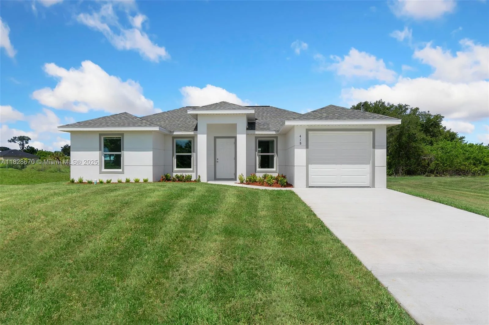 418 PINEHURST AVE, Lehigh Acres, FL 33974