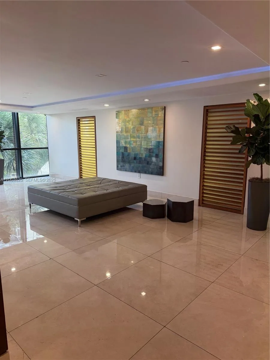 540 BRICKELL KEY DR # 617, Miami, FL 33131 photo 3