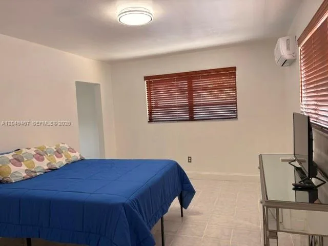 12890 NE Miami Ct, North Miami, FL 33161 photo 5
