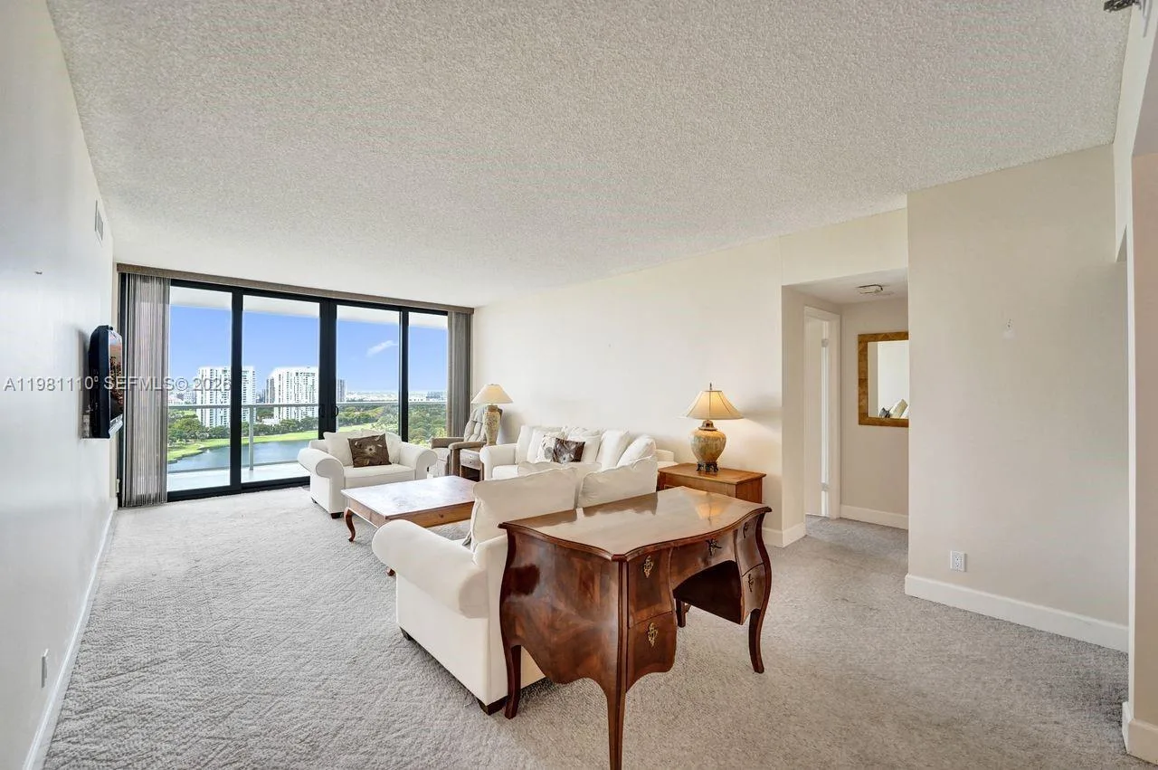 20281 E Country Club Dr # 1703, Aventura, FL 33180 photo 3