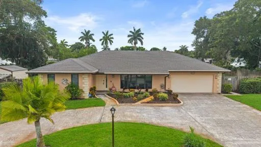 2409 SW 27th Avenue, Fort Lauderdale, FL 33312