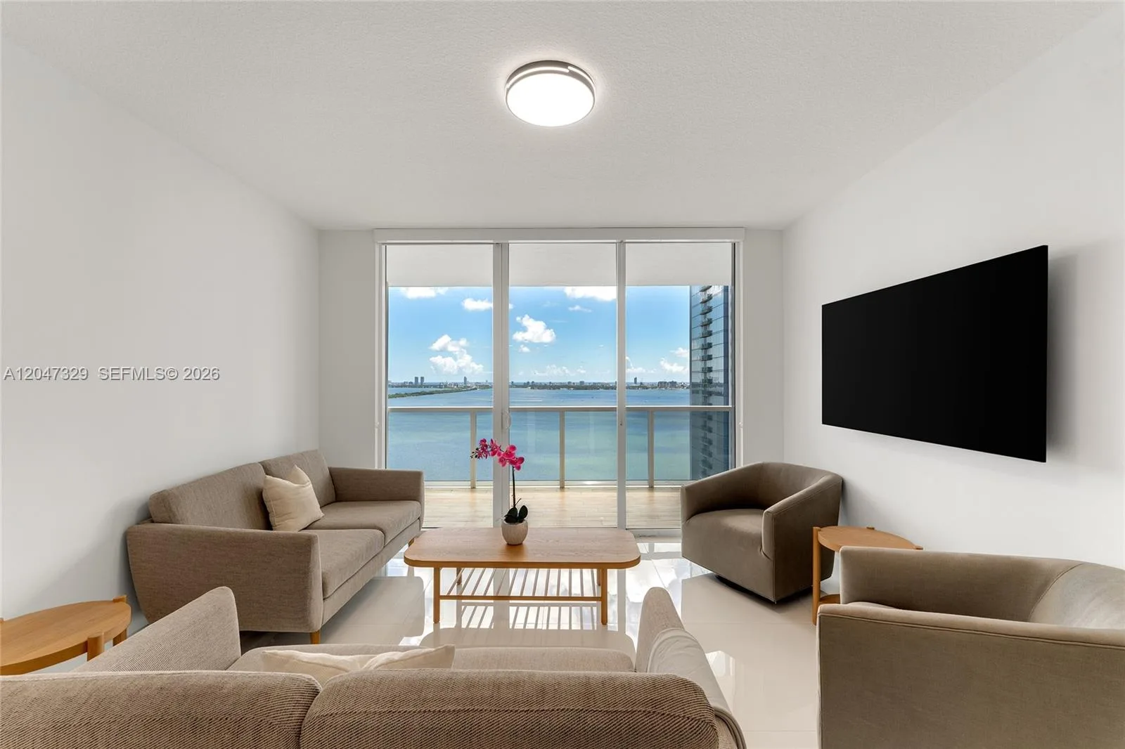 600 NE 27th St # 2904, Miami, FL 33137 photo 2