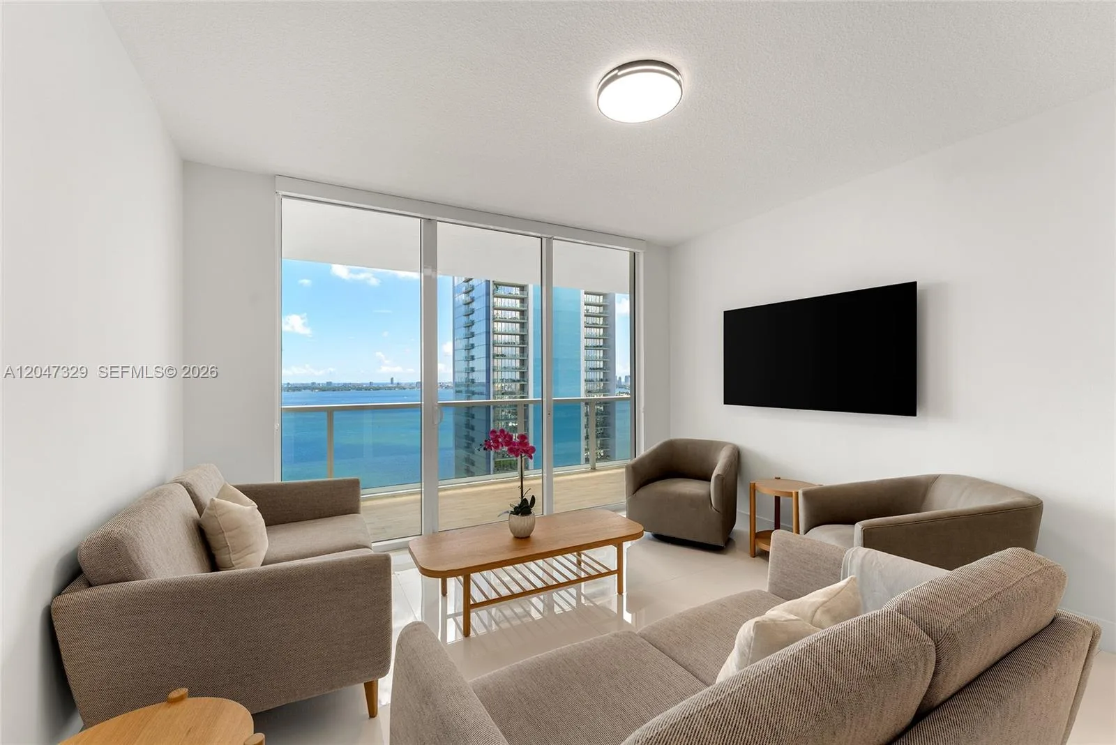 600 NE 27th St # 2904, Miami, FL 33137 photo 3