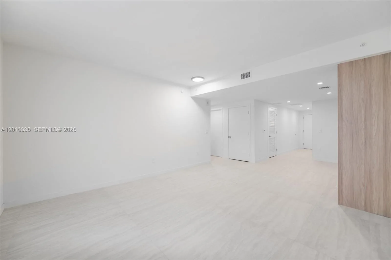 77 SE 5 Street # 2603, Miami, FL 33131 photo 7