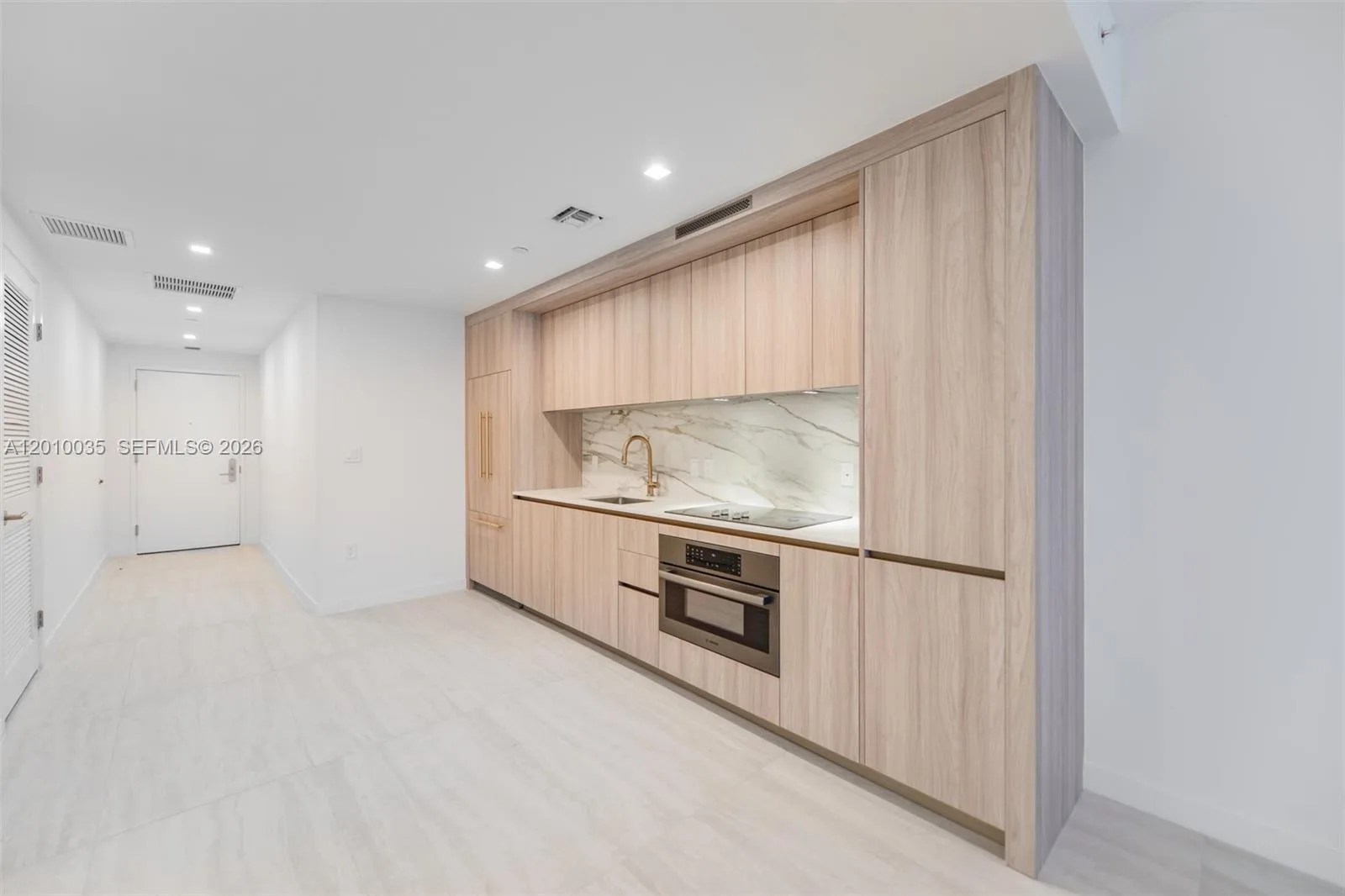 77 SE 5 Street # 2603, Miami, FL 33131 photo 9