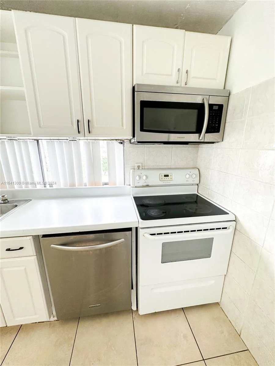 17021 N Bay Rd # 915, Sunny Isles Beach, FL 33160 photo 7