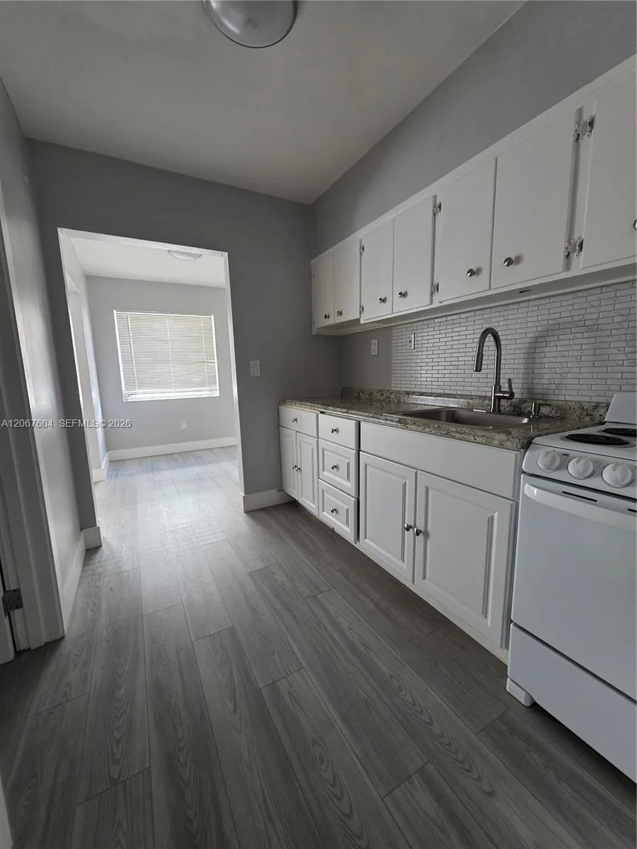 85 Esplanade Dr # C, Miami Springs, FL 33166 photo 7