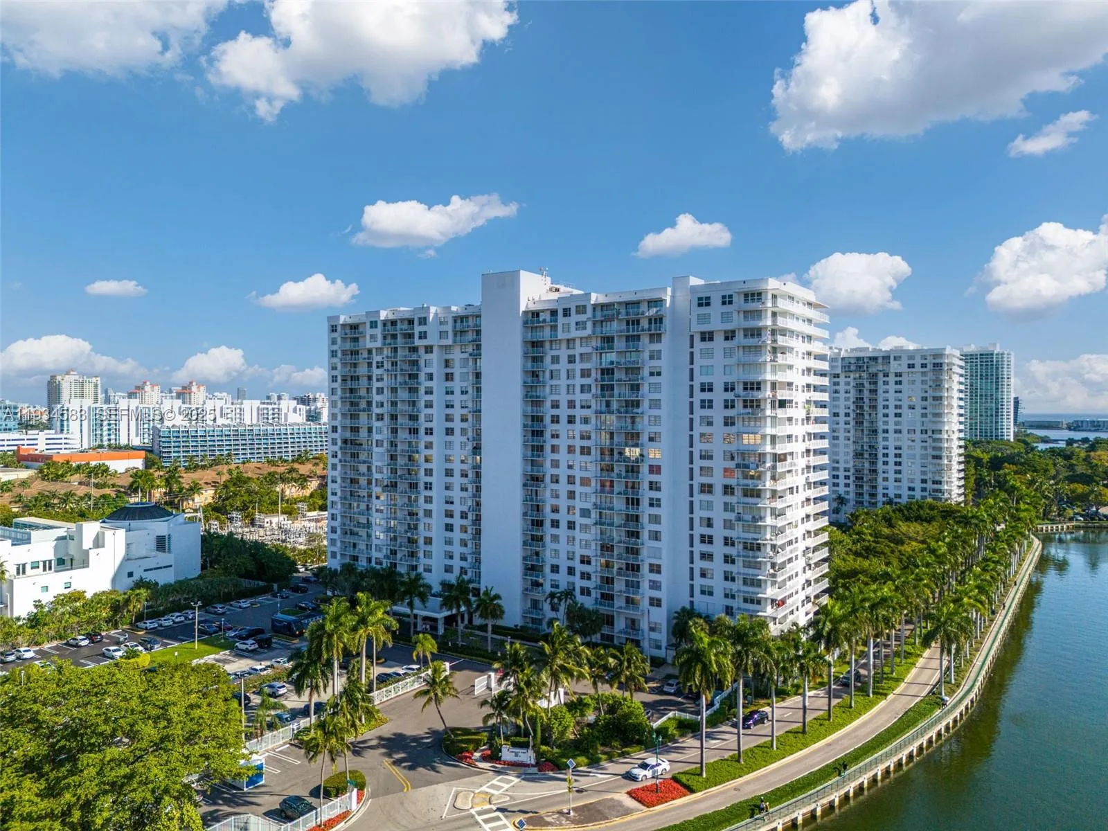 2801 NE 183rd St # 510W, Aventura, FL 33160 photo 2