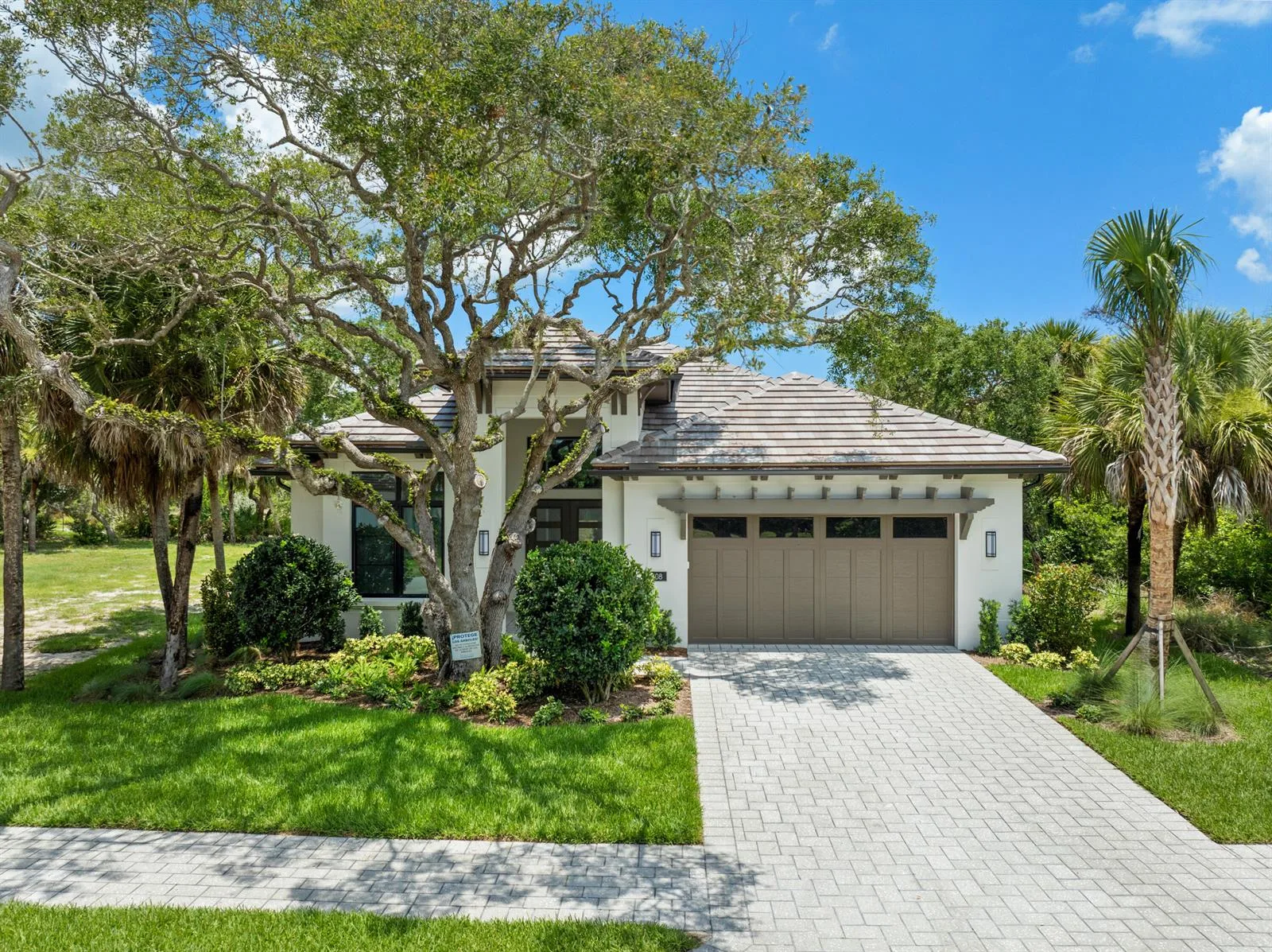 9108 Seaglass Court, Vero Beach, FL 32963