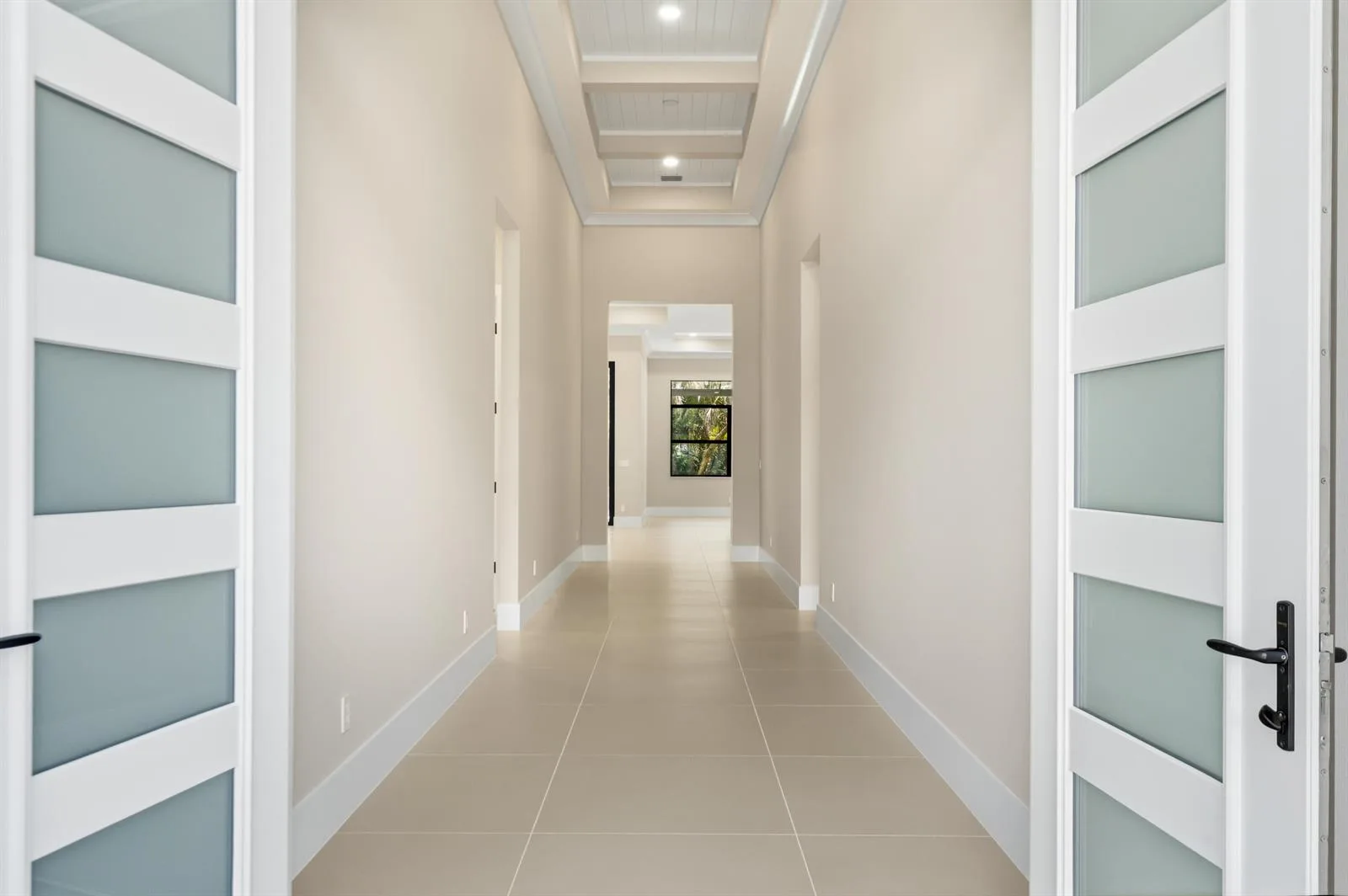 9108 Seaglass Court, Vero Beach, FL 32963 photo 4