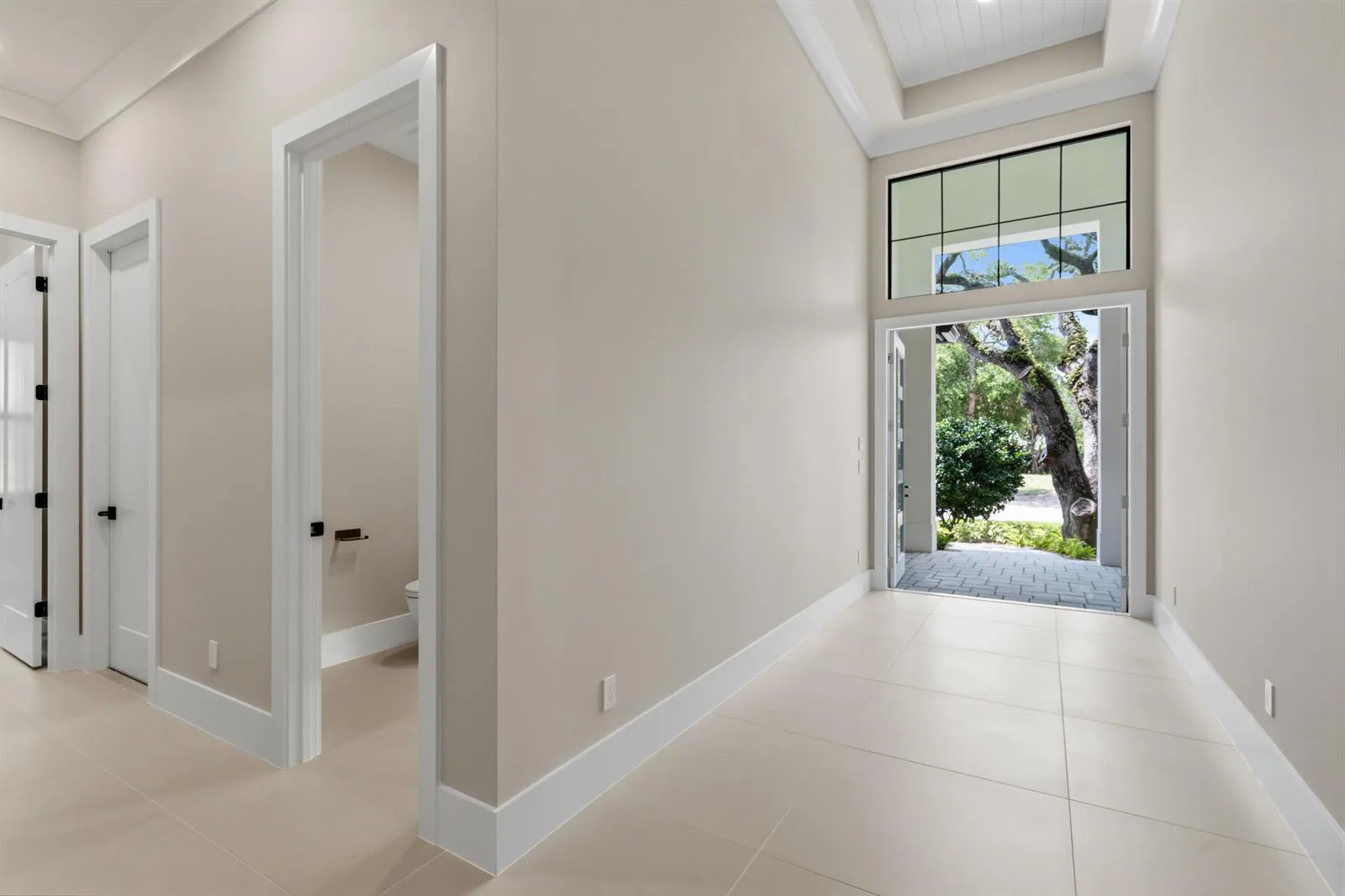 9108 Seaglass Court, Vero Beach, FL 32963 photo 5
