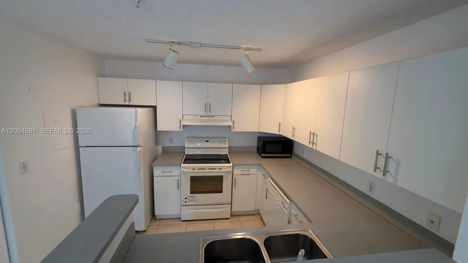4500 NW 107th Ave # 201-9, Doral, FL 33178 photo 5