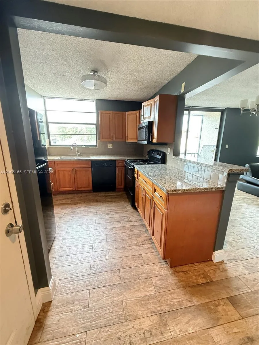 1798 NW 55th Ave # 203, Lauderhill, FL 33313